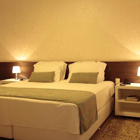 Hz Hotel ปาโตส เจ มินาส ภายนอก รูปภาพ