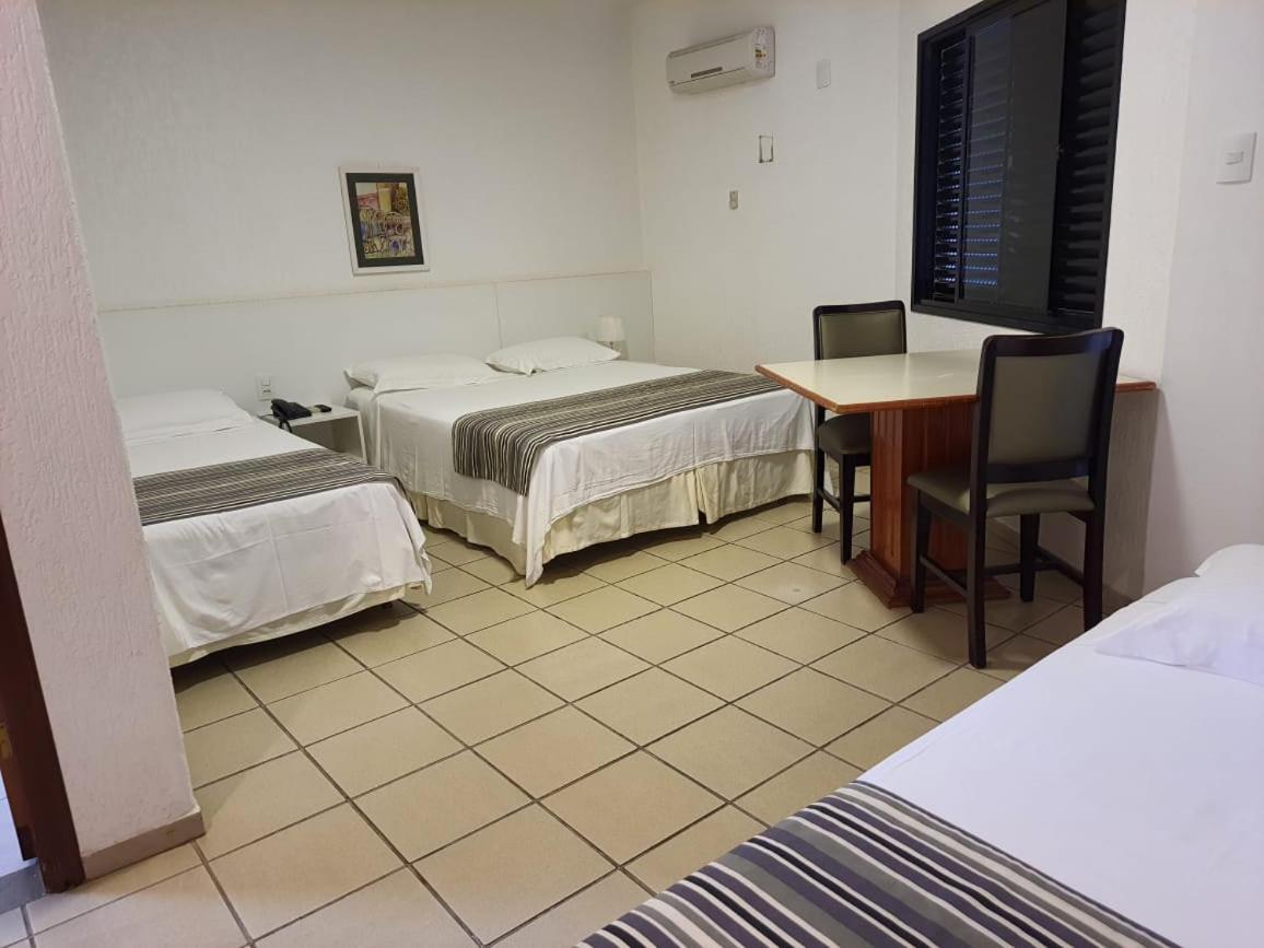 Hz Hotel ปาโตส เจ มินาส ภายนอก รูปภาพ