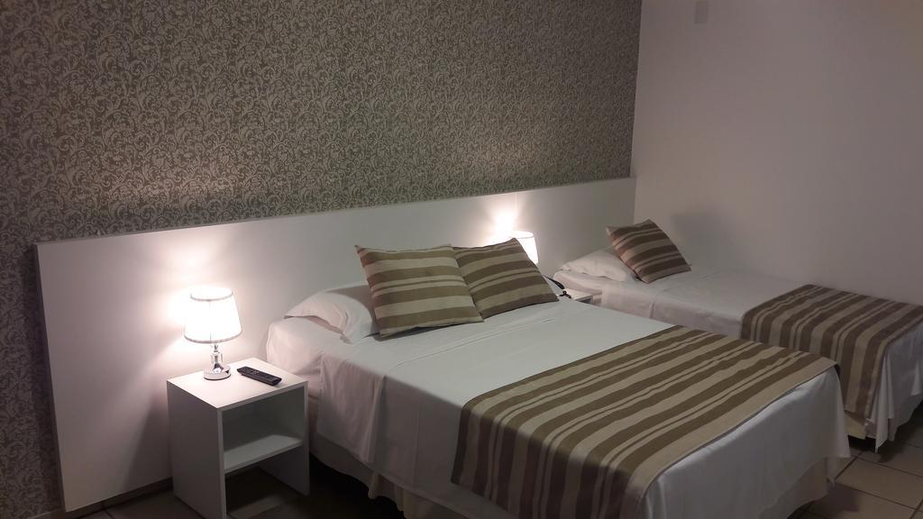 Hz Hotel ปาโตส เจ มินาส ภายนอก รูปภาพ